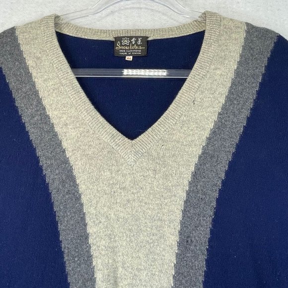 Vintage SNOW LOTUS Mens 44/L/XL Blue Multi Cashmere Fair Isle V-Neck Sweater - Picture 9 of 14